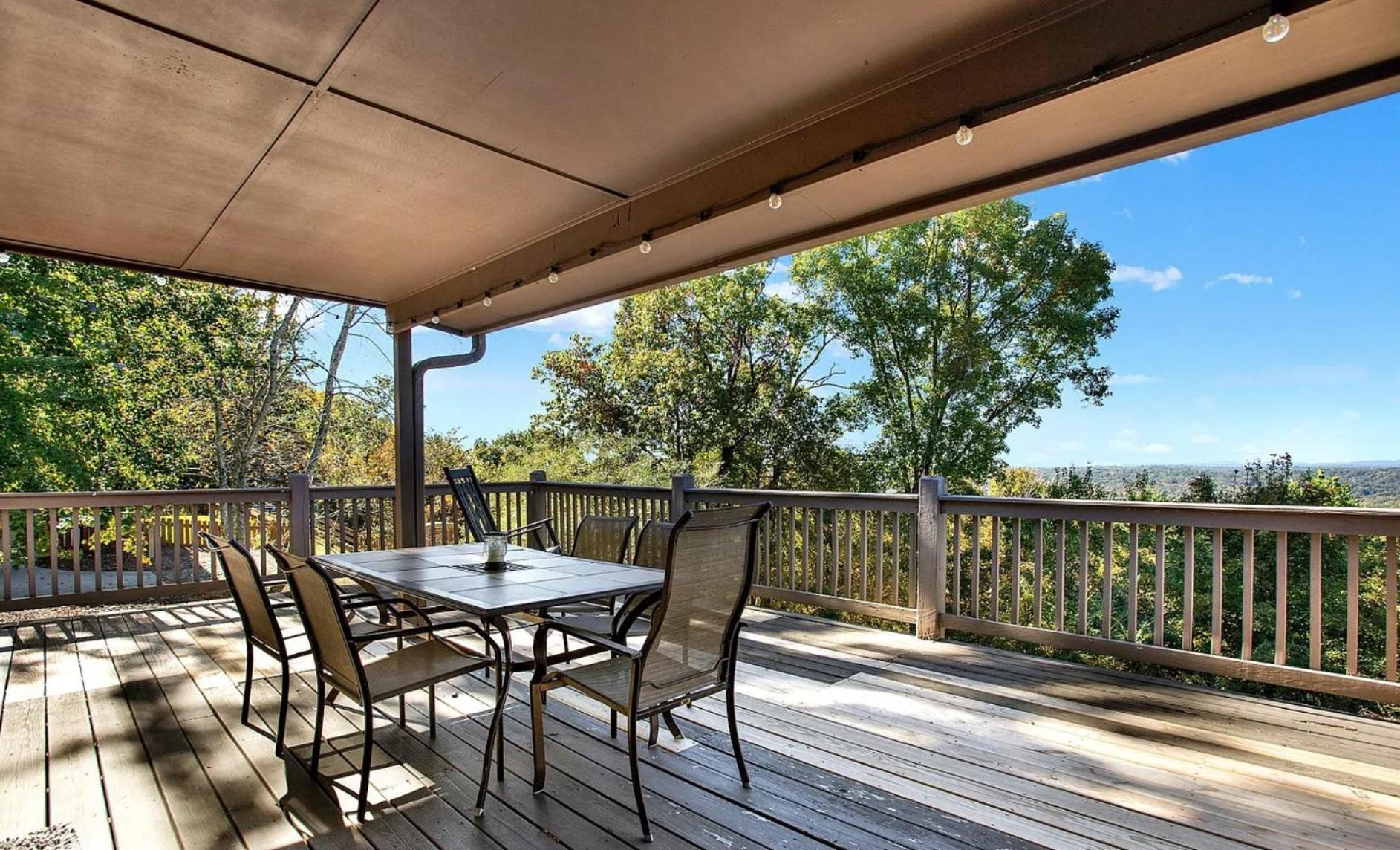 אלייז'ה Birds Eye Cabin - Sunset & Starry Retreat Pet Friendly W Private Hottub, Fire Pit And Game Room מראה חיצוני תמונה