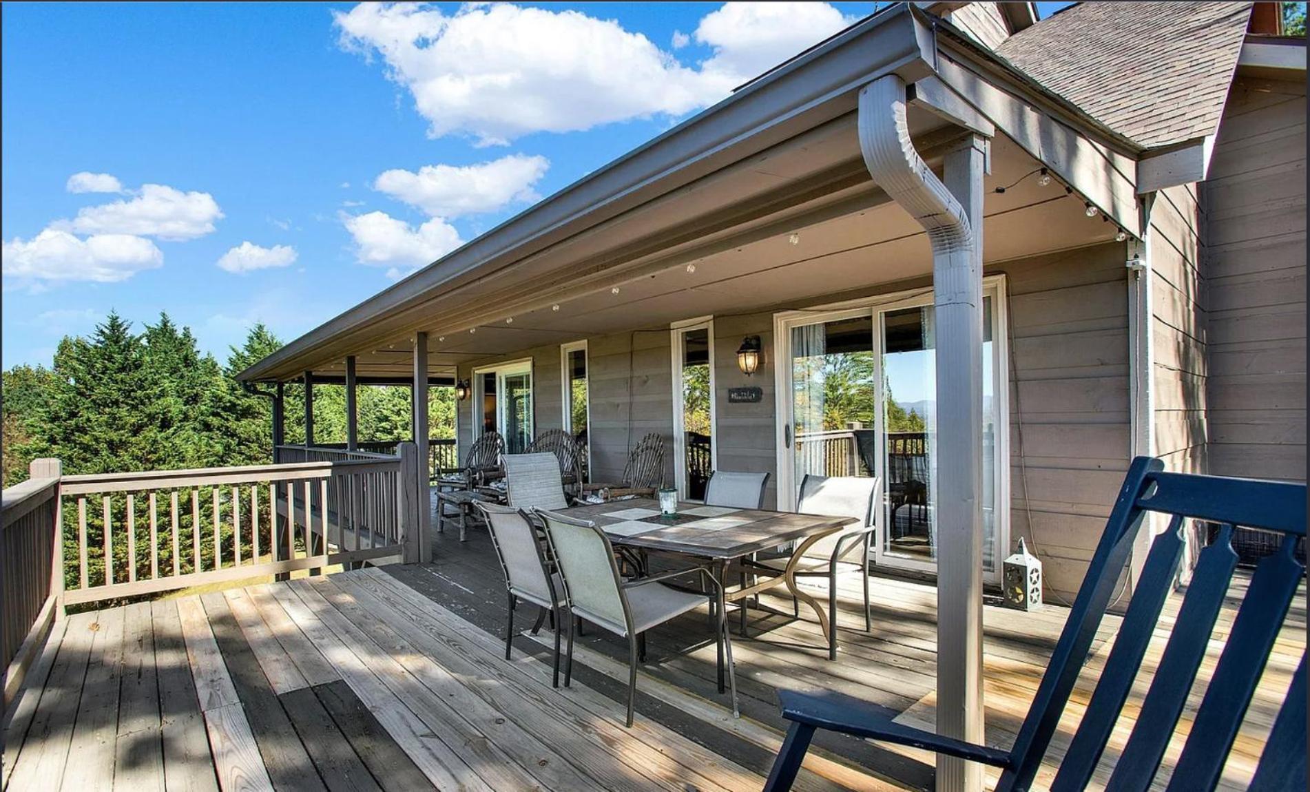 אלייז'ה Birds Eye Cabin - Sunset & Starry Retreat Pet Friendly W Private Hottub, Fire Pit And Game Room מראה חיצוני תמונה